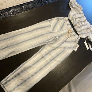 Beautiful new crop top and pants set!